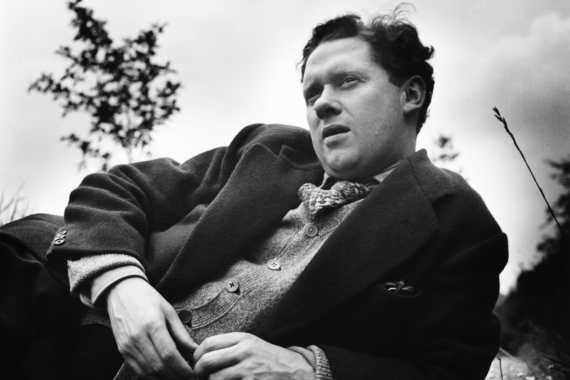 Под писатель. Дилан Томас. Дилан поэт. Daylynn Thomas. Dylan Thomas, 1914 - 1953.